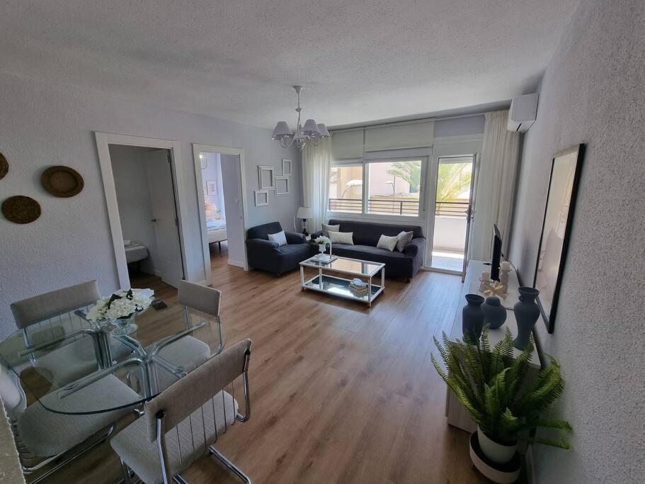 Aguadulce, Apto Santa Monica 2 Hab Con Terraza, Aire, Wifi, A 5 Min De La Playa Aguadulce  Dış mekan fotoğraf