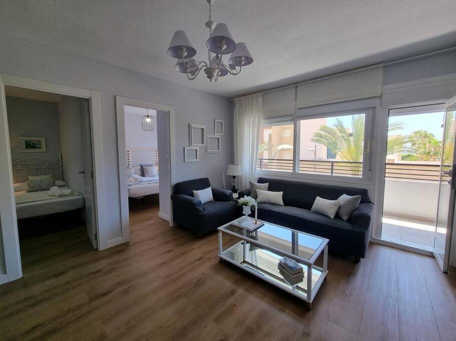 Aguadulce, Apto Santa Monica 2 Hab Con Terraza, Aire, Wifi, A 5 Min De La Playa Aguadulce  Dış mekan fotoğraf